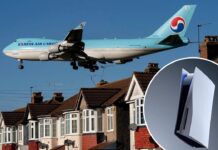 Sony PS5 được vận chuyển bằng máy bay phản lực Boeing 747 Sony PS5 được vận chuyển bằng máy bay phản lực Boeing 747